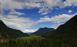 Horseshoe Park from Endovalley