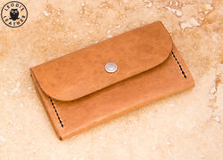 Leather compact purse